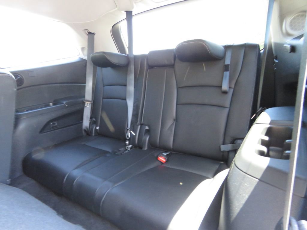 Used 2017 Honda Pilot Touring image 22