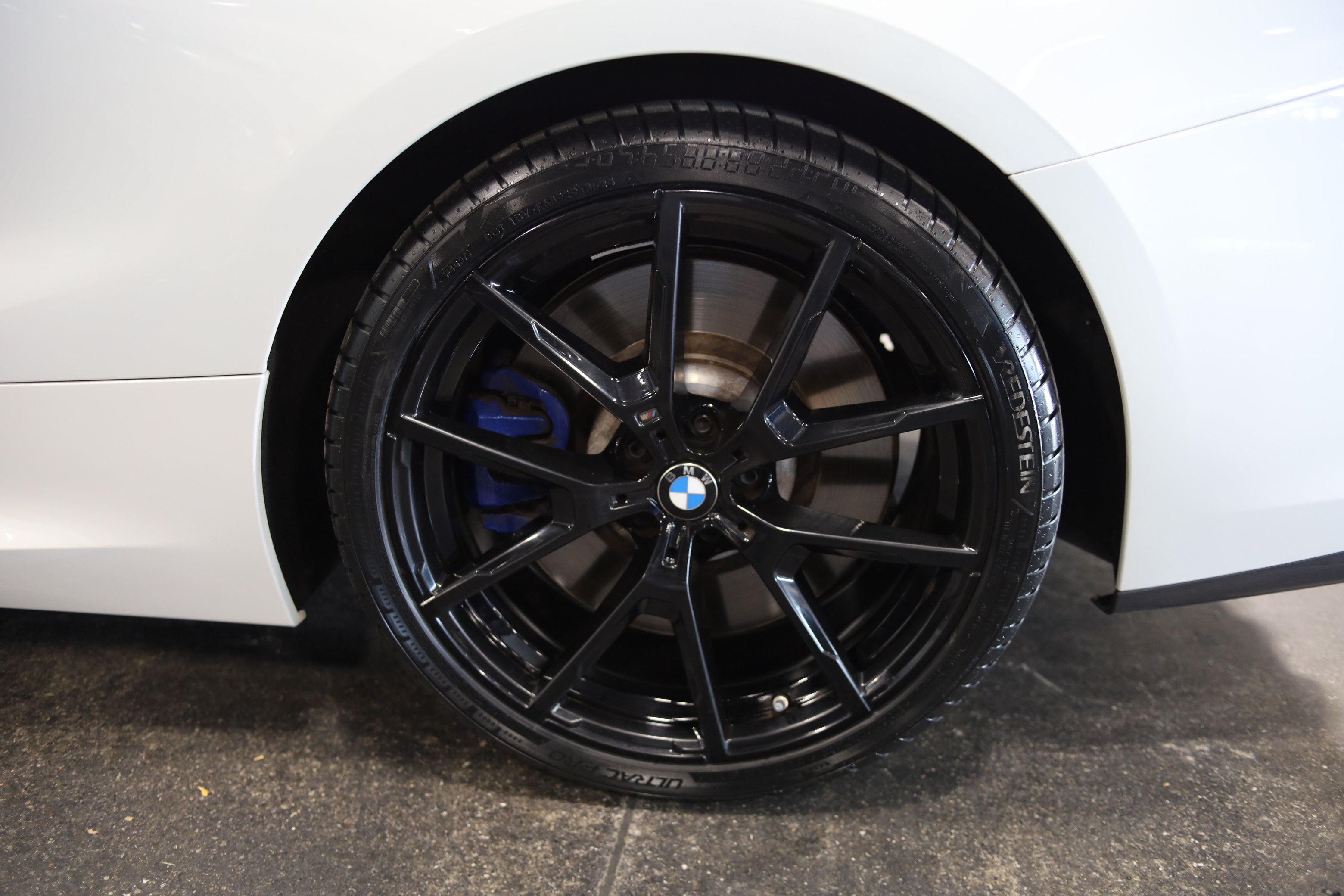 Used 2023 BMW M850i xDrive Convertible w/ M Carbon Exterior Package AWD/4WD image 12