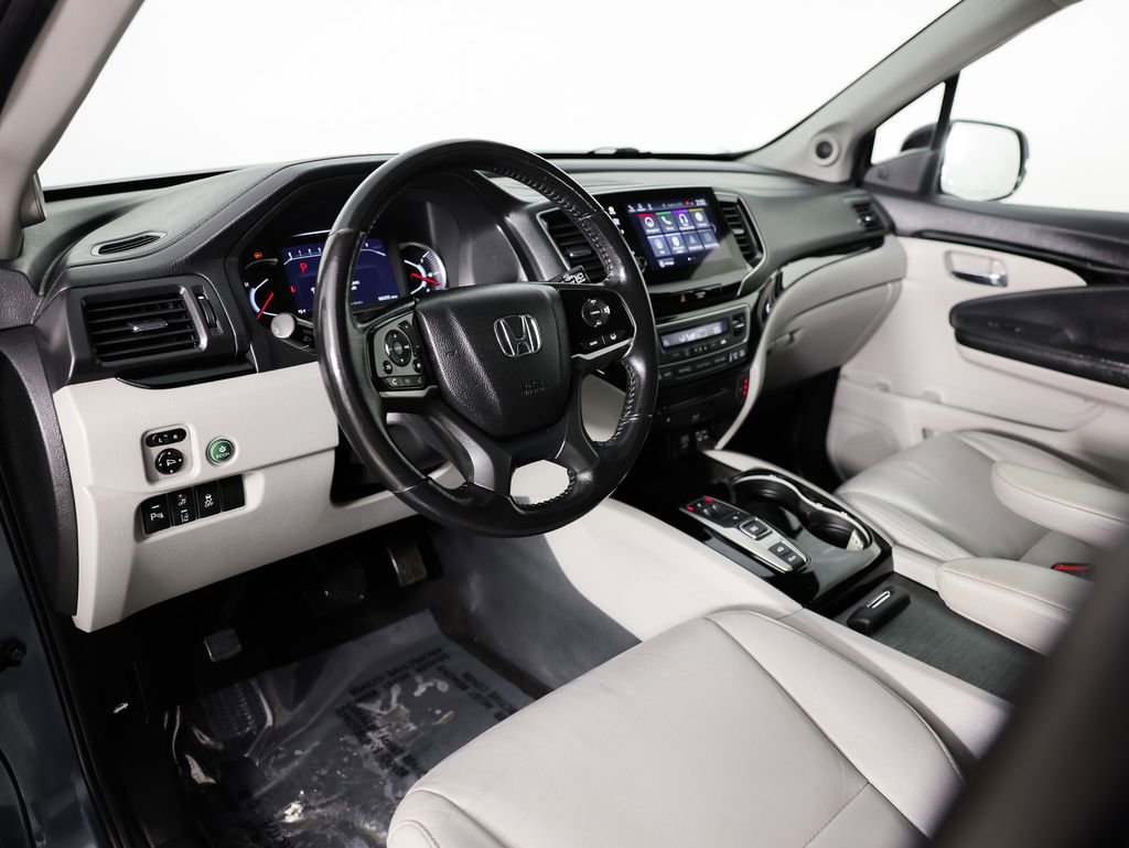 Used 2021 Honda Pilot Touring image 25