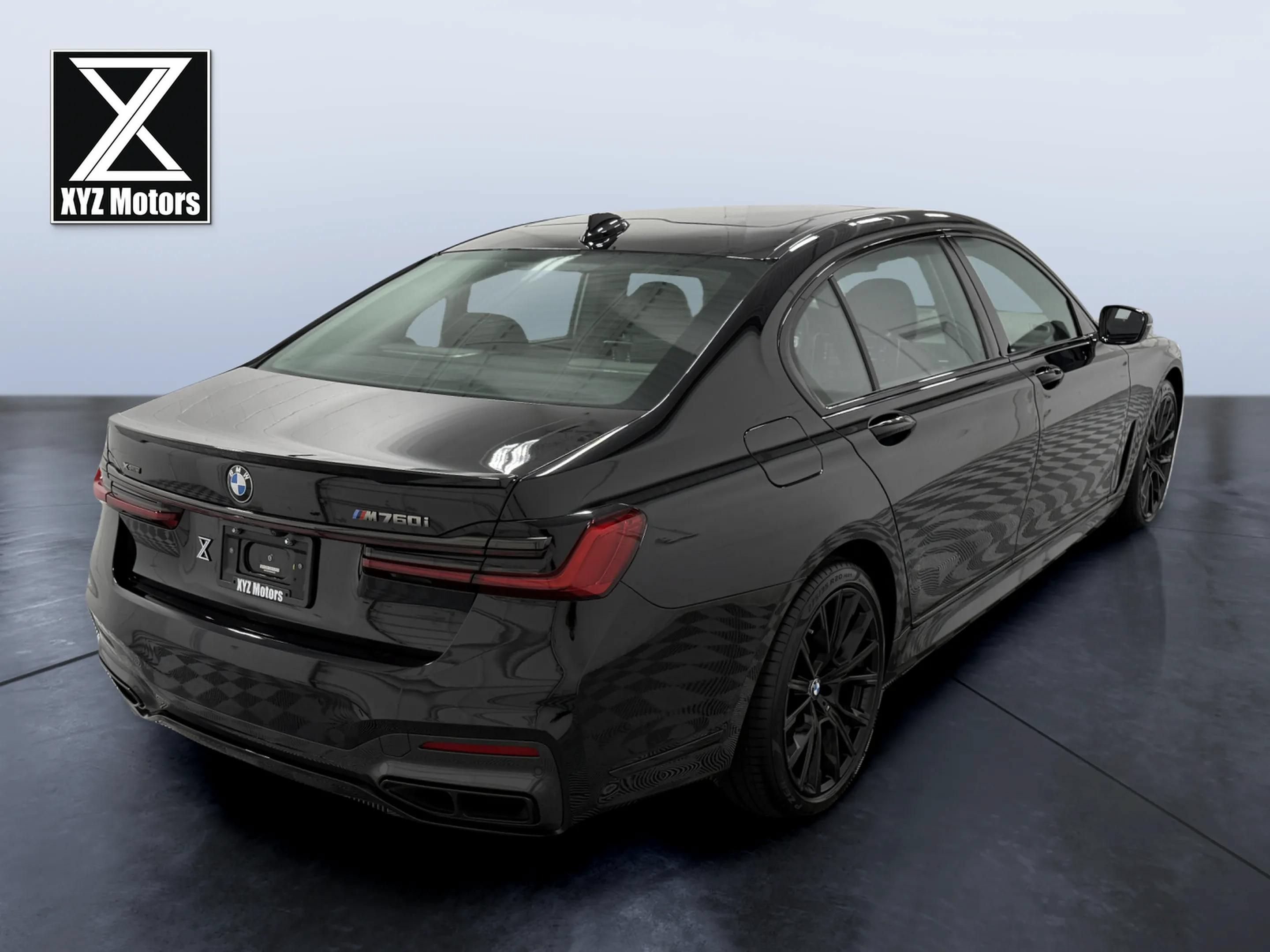 Used 2022 BMW M760i xDrive w/ Luxury Rear Seating Package AWD/4WD image 6