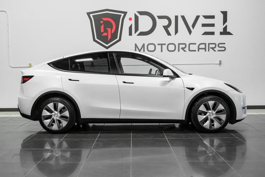 Used 2023 Tesla Model Y Long Range image 11