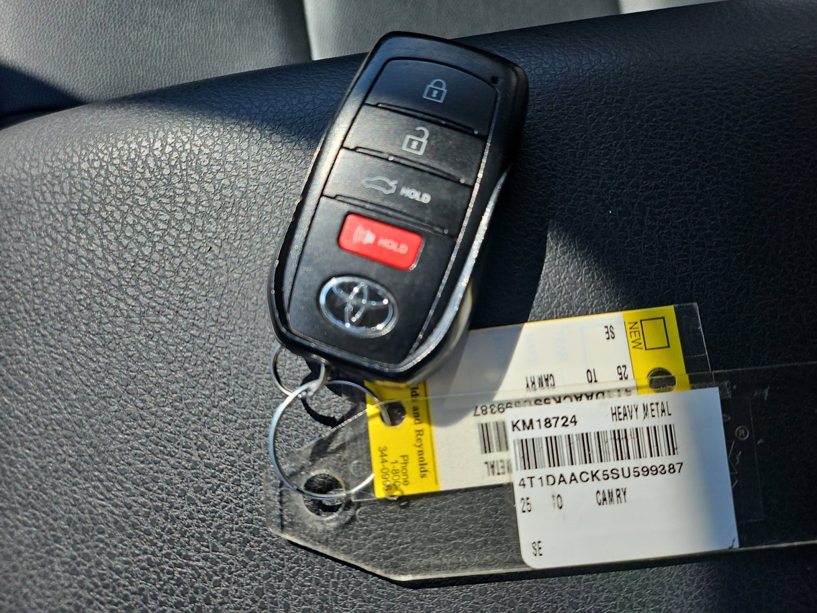 Used 2025 Toyota Camry SE FWD image 21