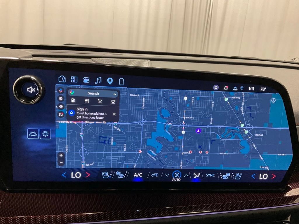 Used 2026 Chevrolet Traverse RS AWD/4WD image 22
