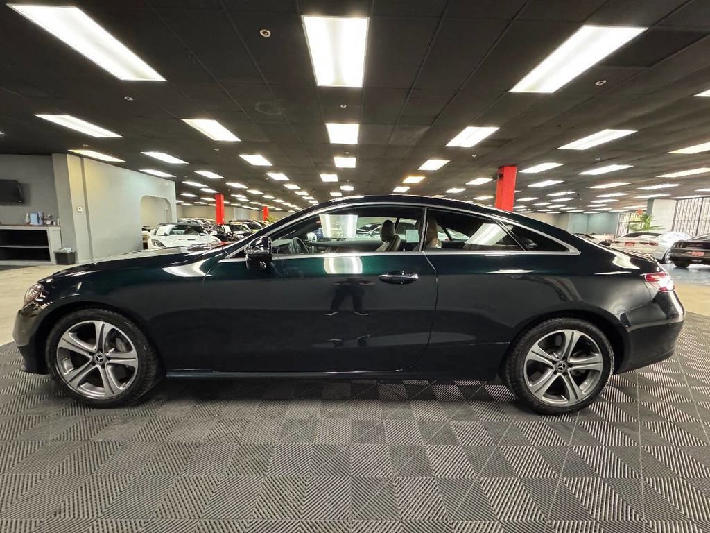 Used 2018 Mercedes-Benz E 400 E 400 image 9