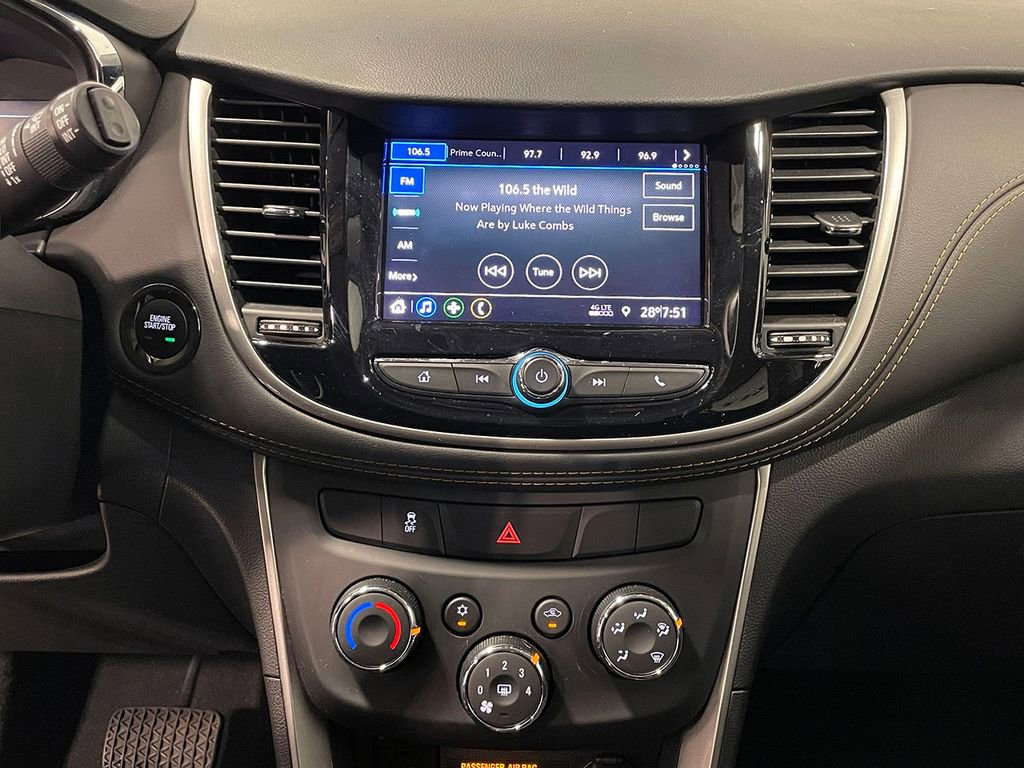 Used 2022 Chevrolet Trax LT w/ LT Convenience Package image 29