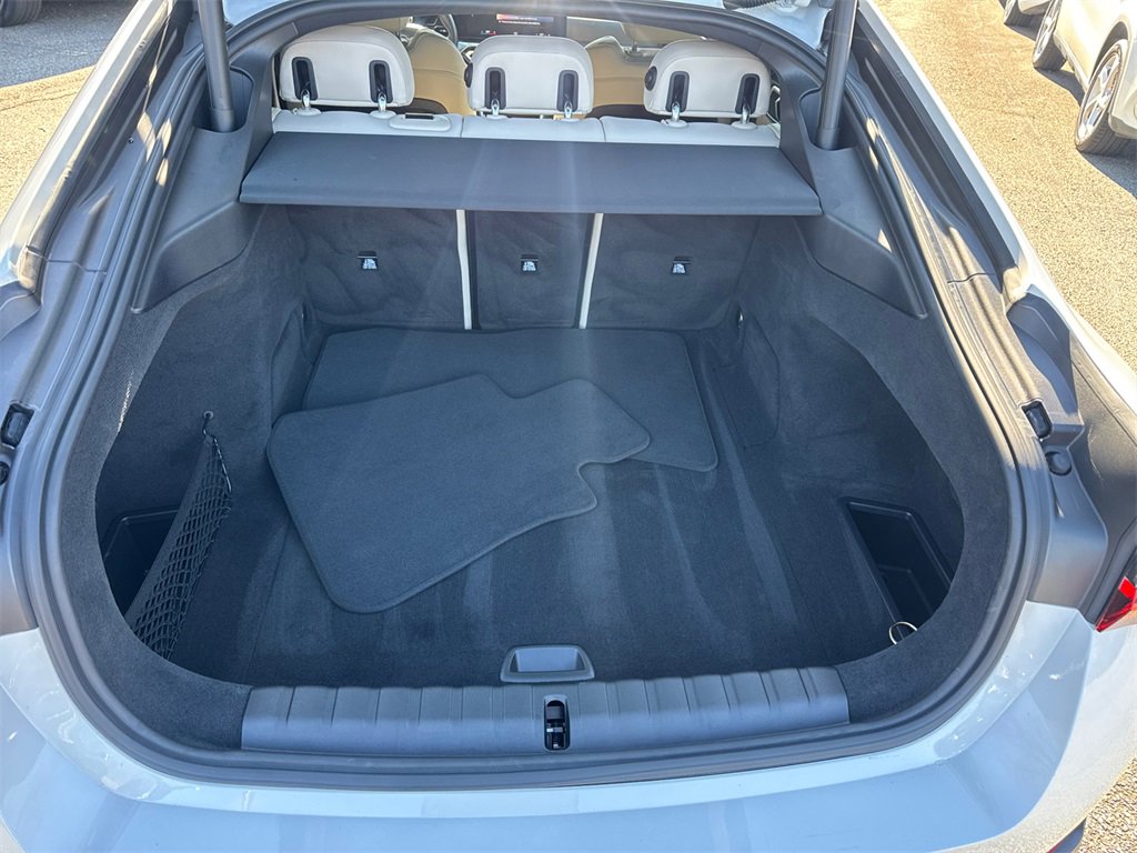 Used 2023 BMW i4 eDrive35 w/ Premium Package image 18