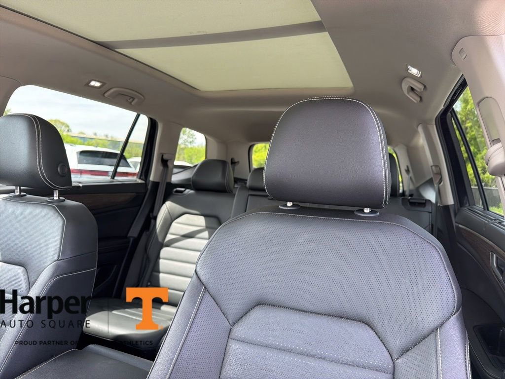 Used 2025 Volkswagen Atlas SEL image 12