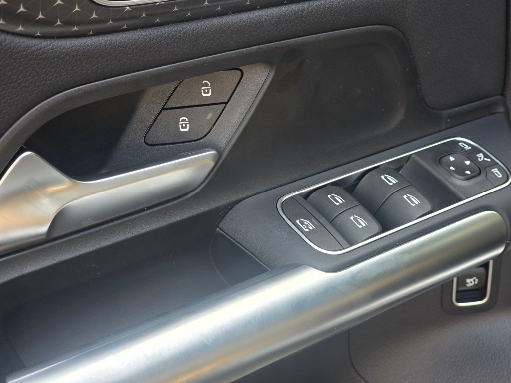New 2026 Mercedes-Benz GLA 250 4MATIC image 35