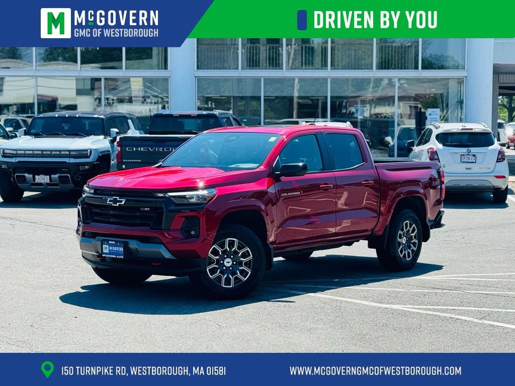 Used 2024 Chevrolet Colorado Z71 w/ Z71 Convenience Package 2
