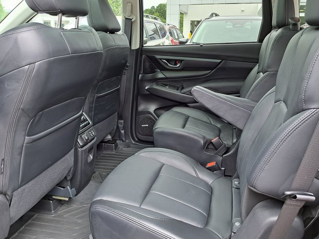 Used 2025 Subaru Ascent Bronze Edition AWD/4WD image 29