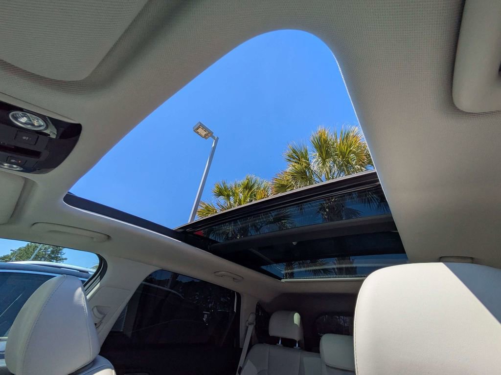 Used 2025 Kia Sorento S w/ Panoramic Sunroof Package FWD image 31