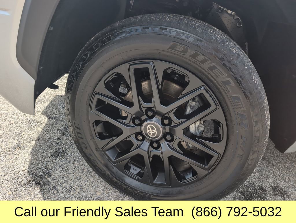 Used 2025 Toyota Tundra Limited image 27