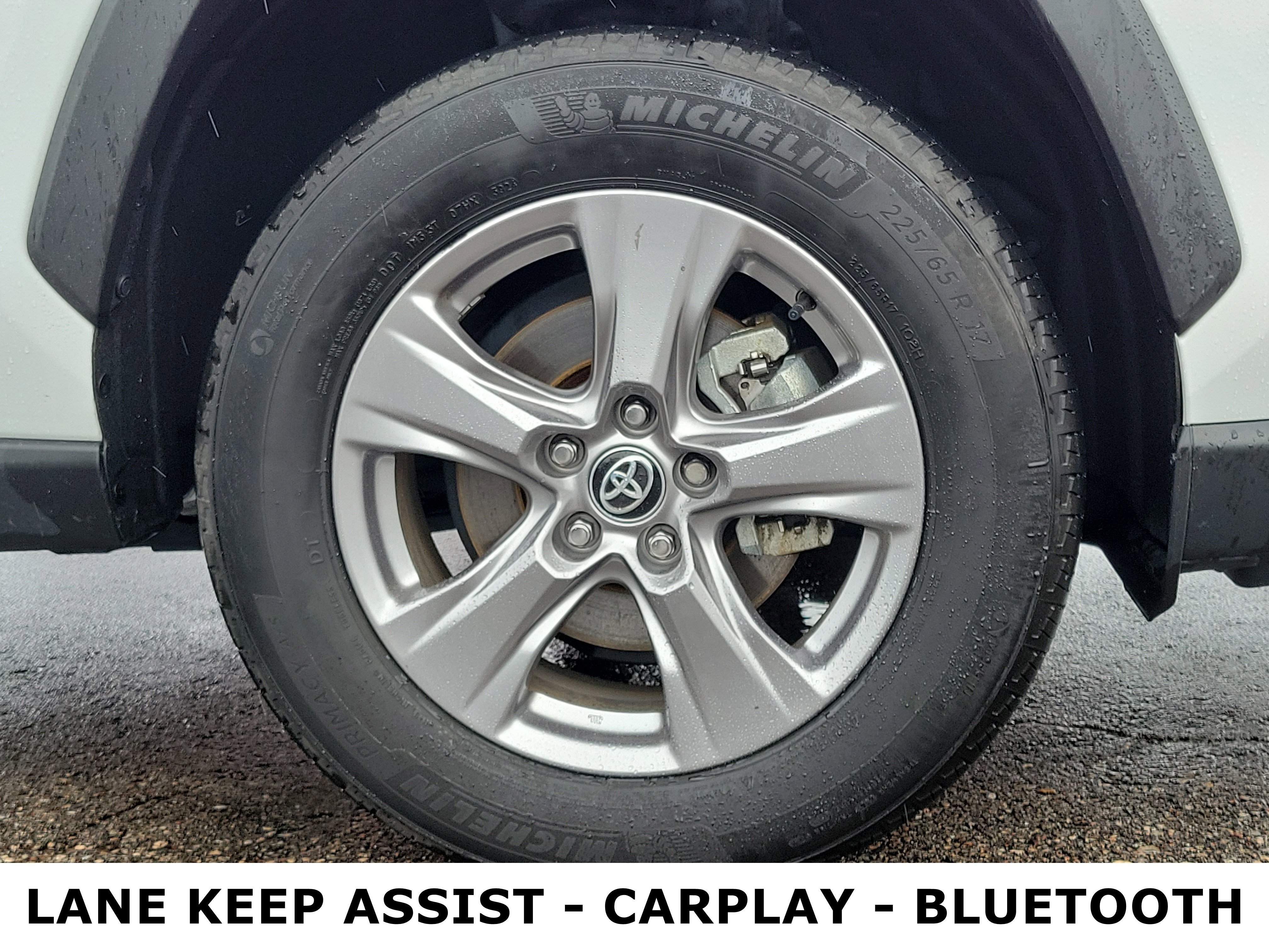 Used 2025 Toyota RAV4 XLE image 5