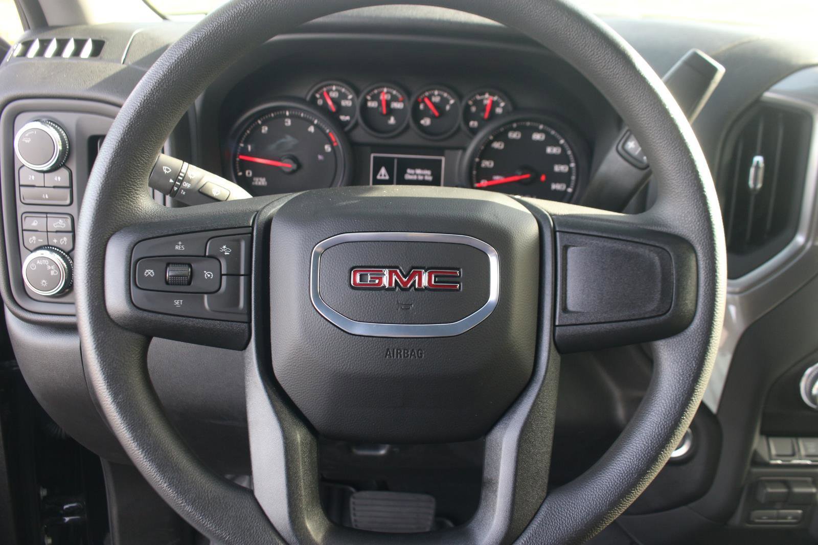 Used 2024 GMC Sierra 2500 Pro AWD/4WD image 20