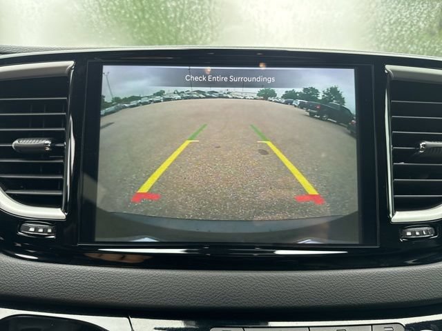 Used 2025 Chrysler Pacifica Select FWD image 34