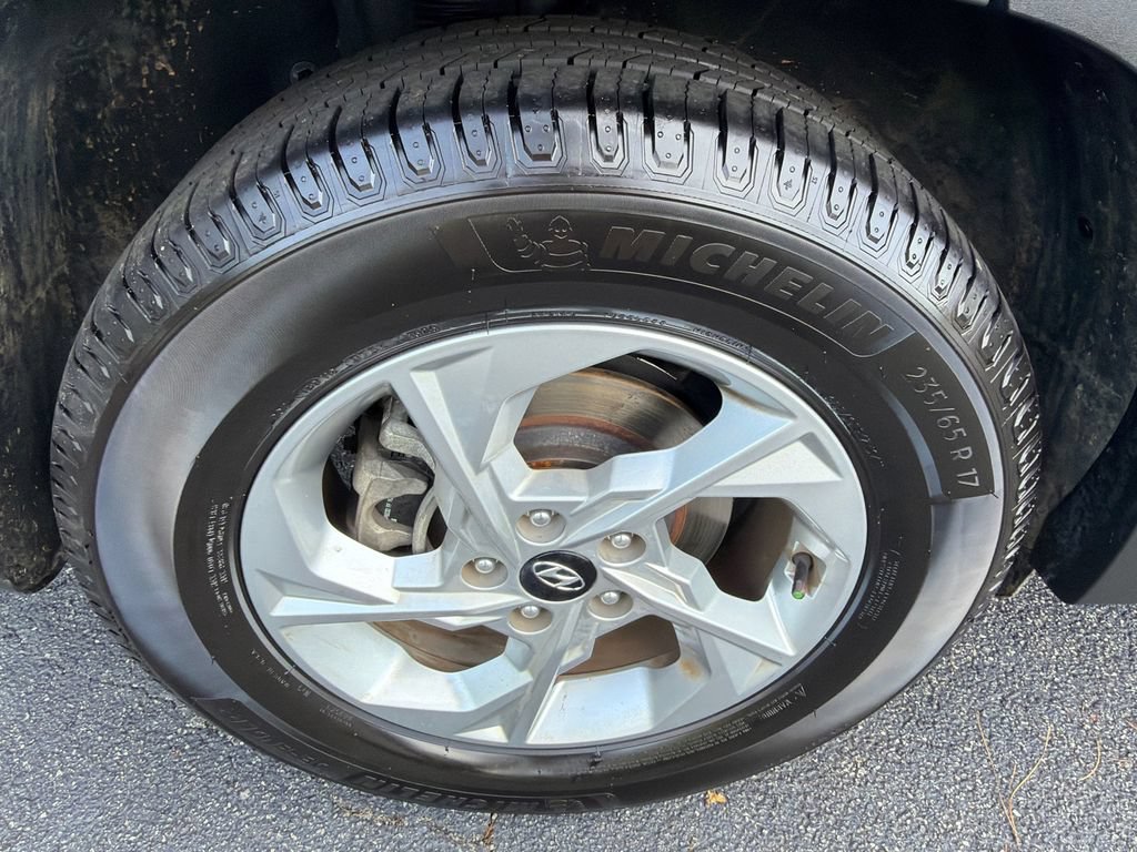 Used 2022 Hyundai Tucson SEL FWD image 17