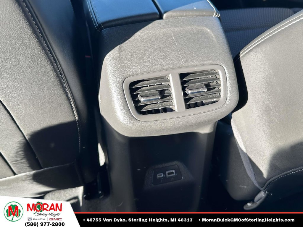 Certified 2022 Buick Envision Preferred FWD image 11