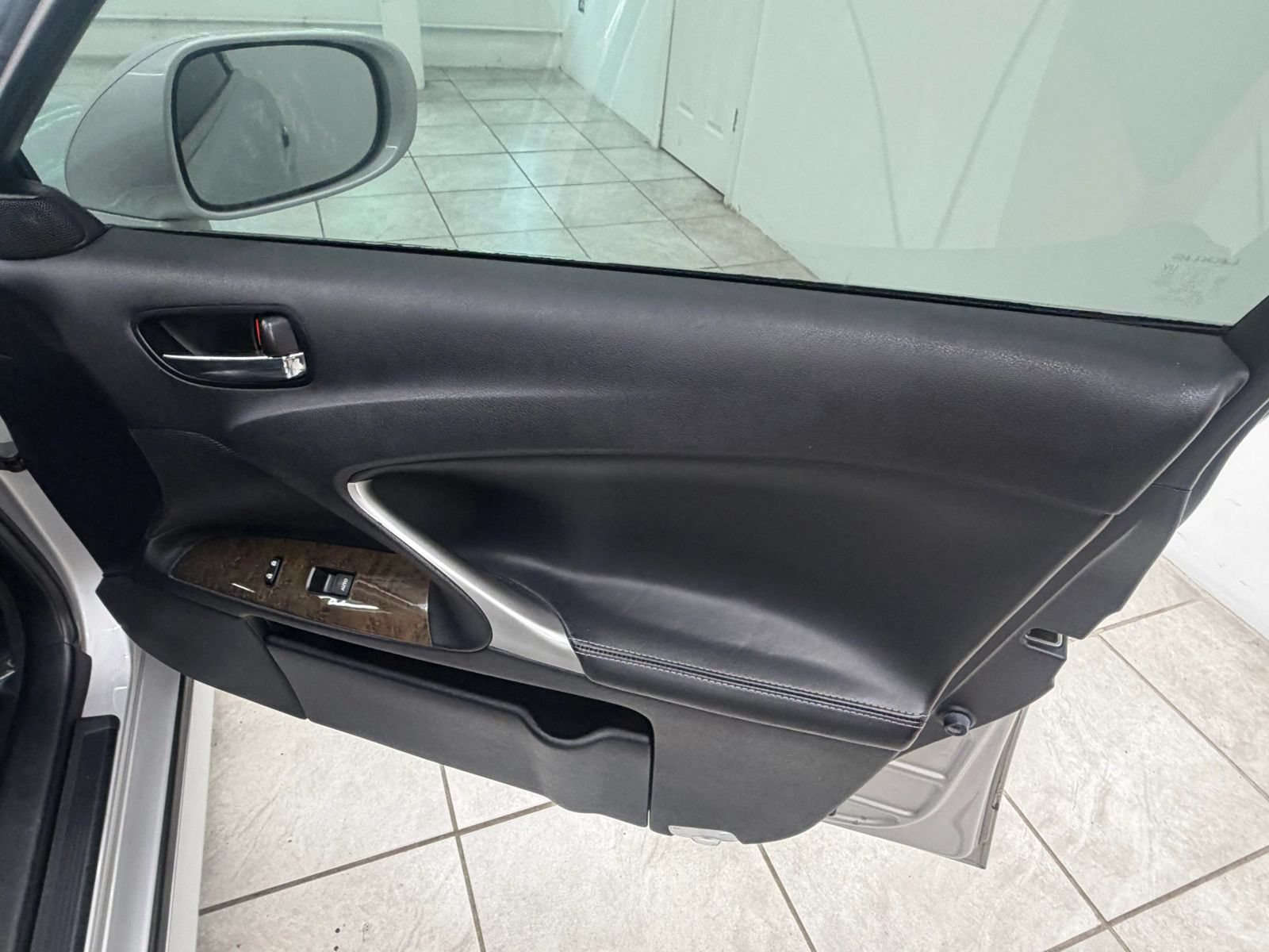Used 2009 Lexus IS 250 AWD w/ Premium Pkg image 14