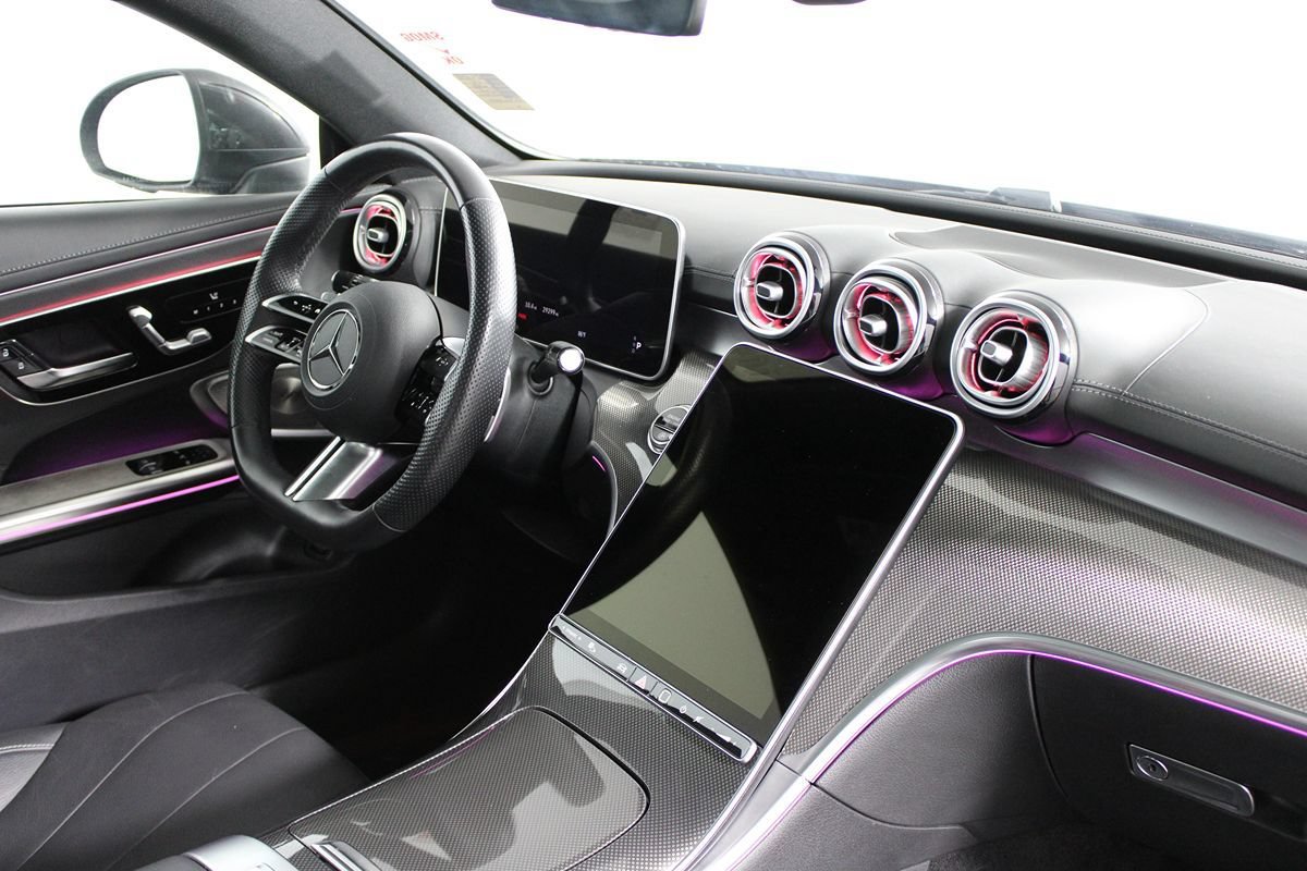 Used 2025 Mercedes-Benz CLE 300 4MATIC Coupe image 10