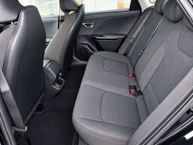Used 2025 Kia K4 FWD image 25