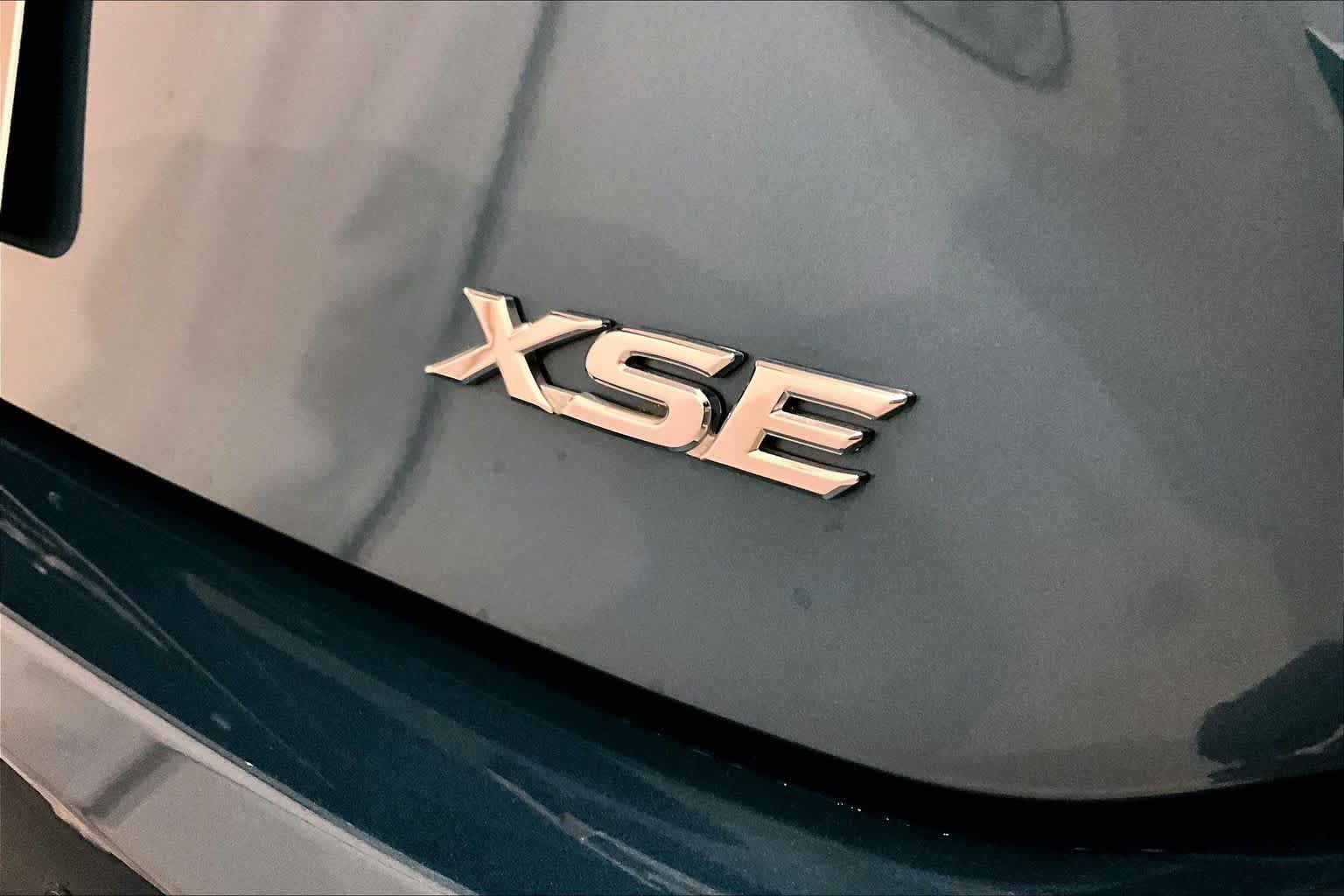 Used 2026 Toyota Camry XSE w/ Premium Plus Package AWD/4WD image 9