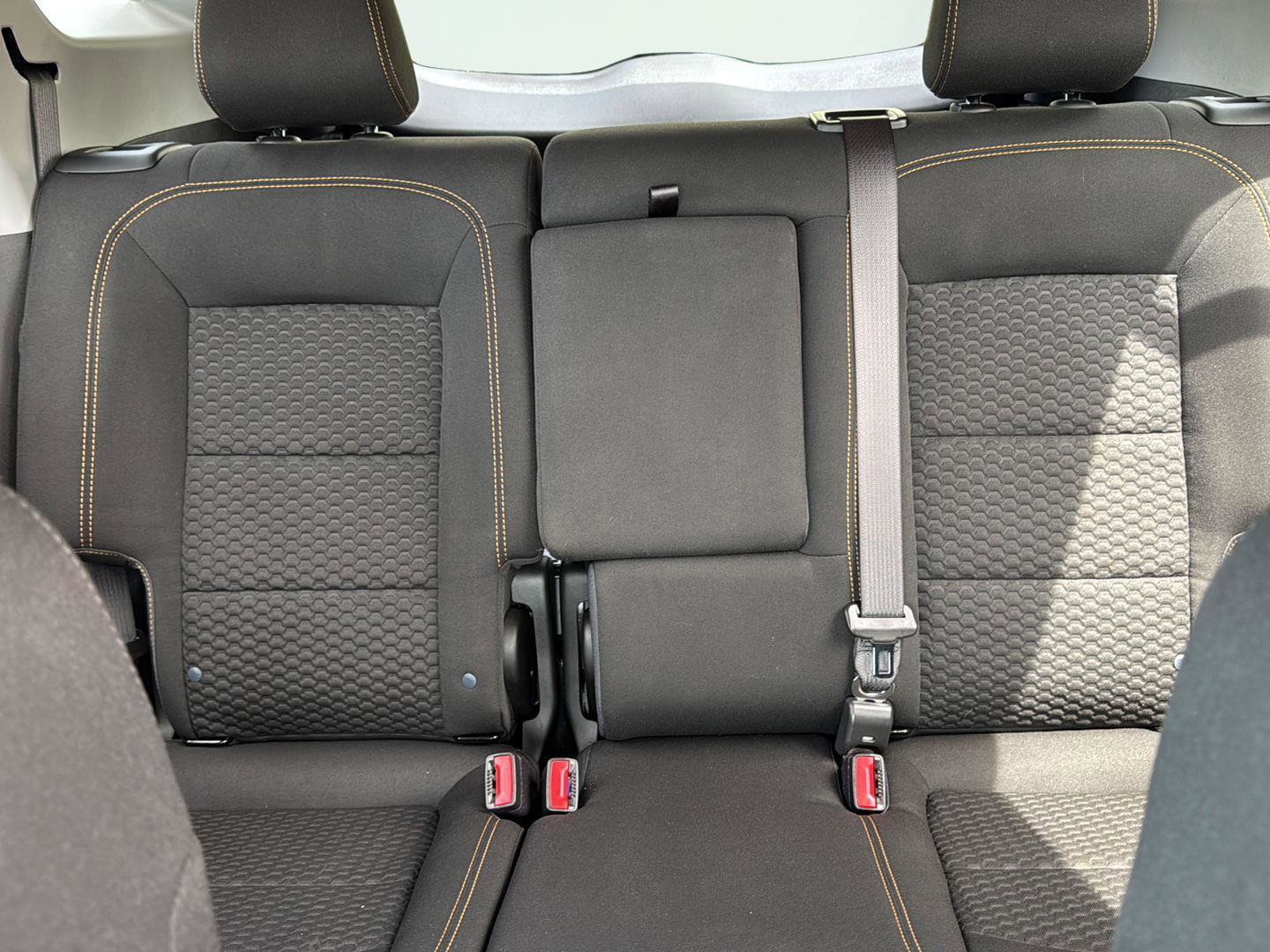Used 2021 GMC Terrain SLE w/ Driver Convenience Package AWD/4WD image 18