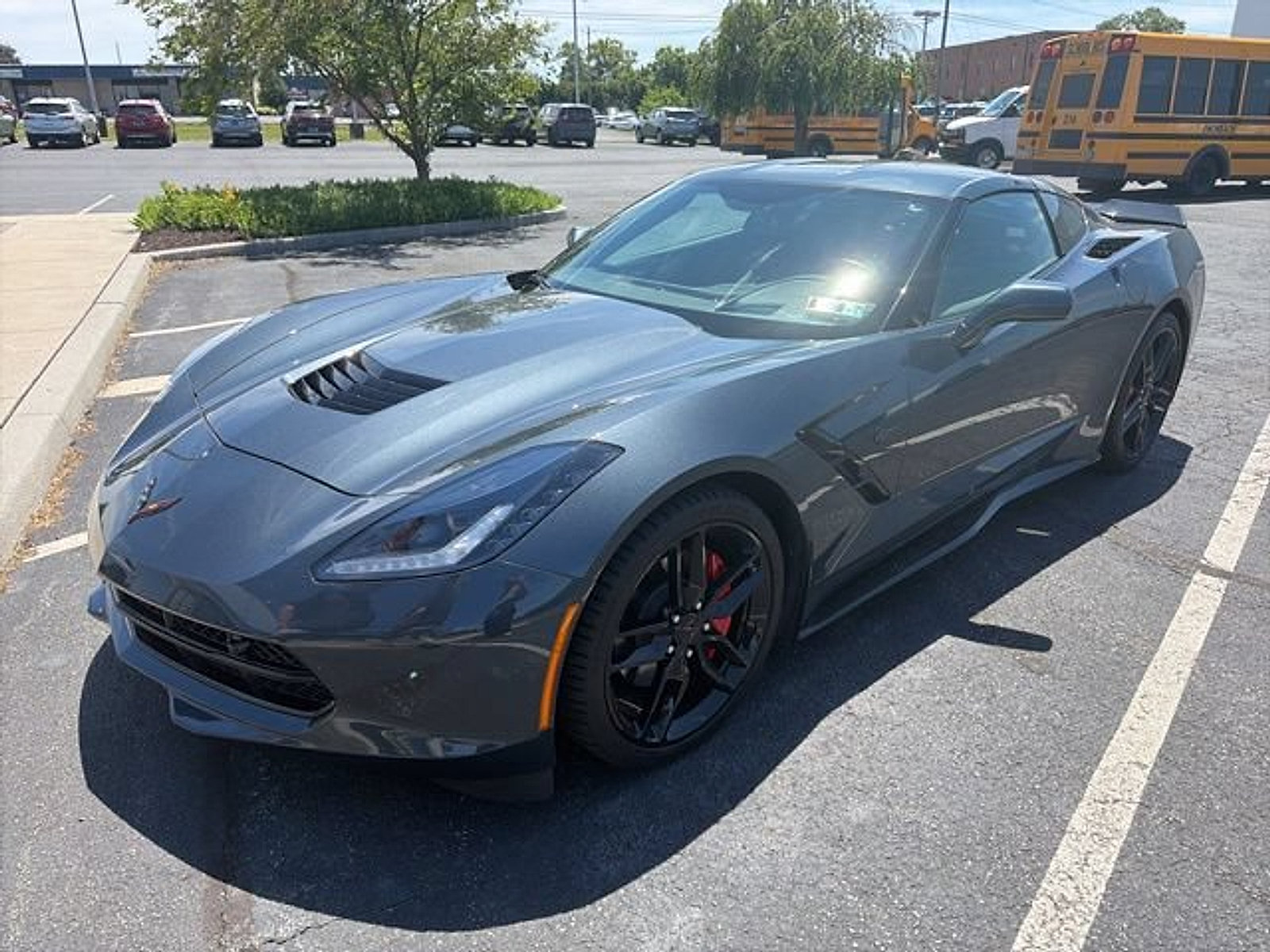 Used 2019 Chevrolet Corvette Stingray Coupe w/ 2LT Preferred Equipment Group RWD image 4
