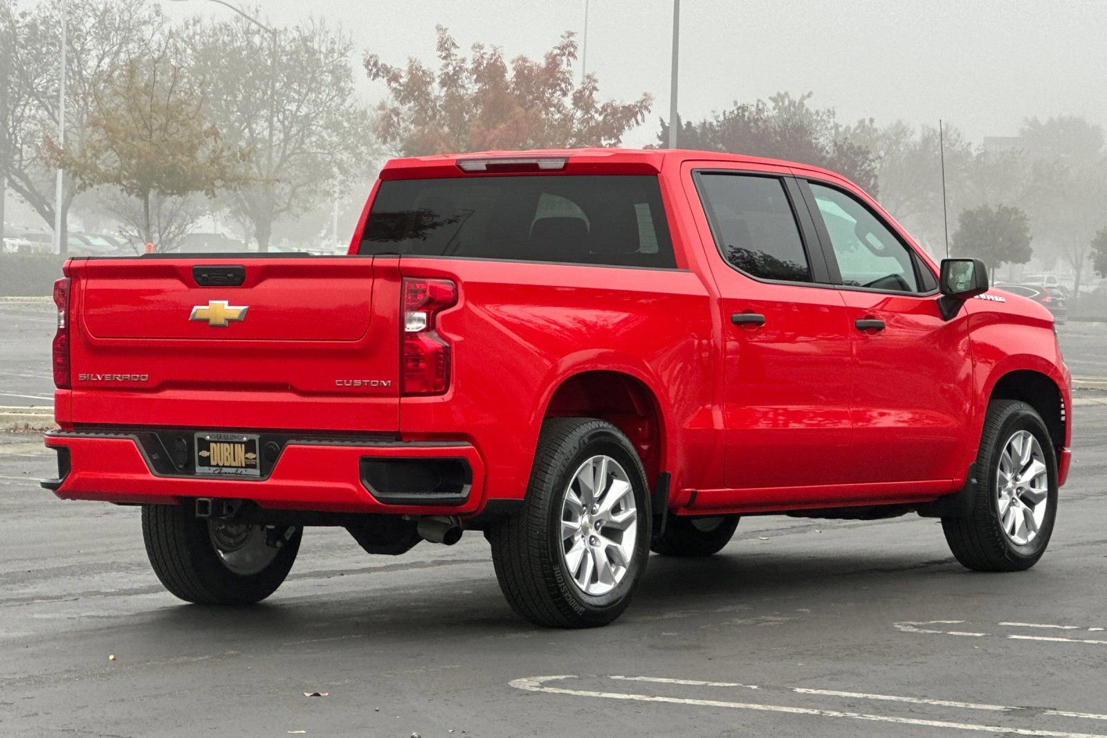 Used 2025 Chevrolet Silverado 1500 Custom image 4