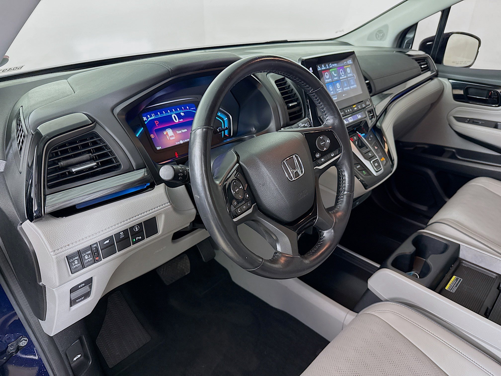 Used 2023 Honda Odyssey Elite image 8