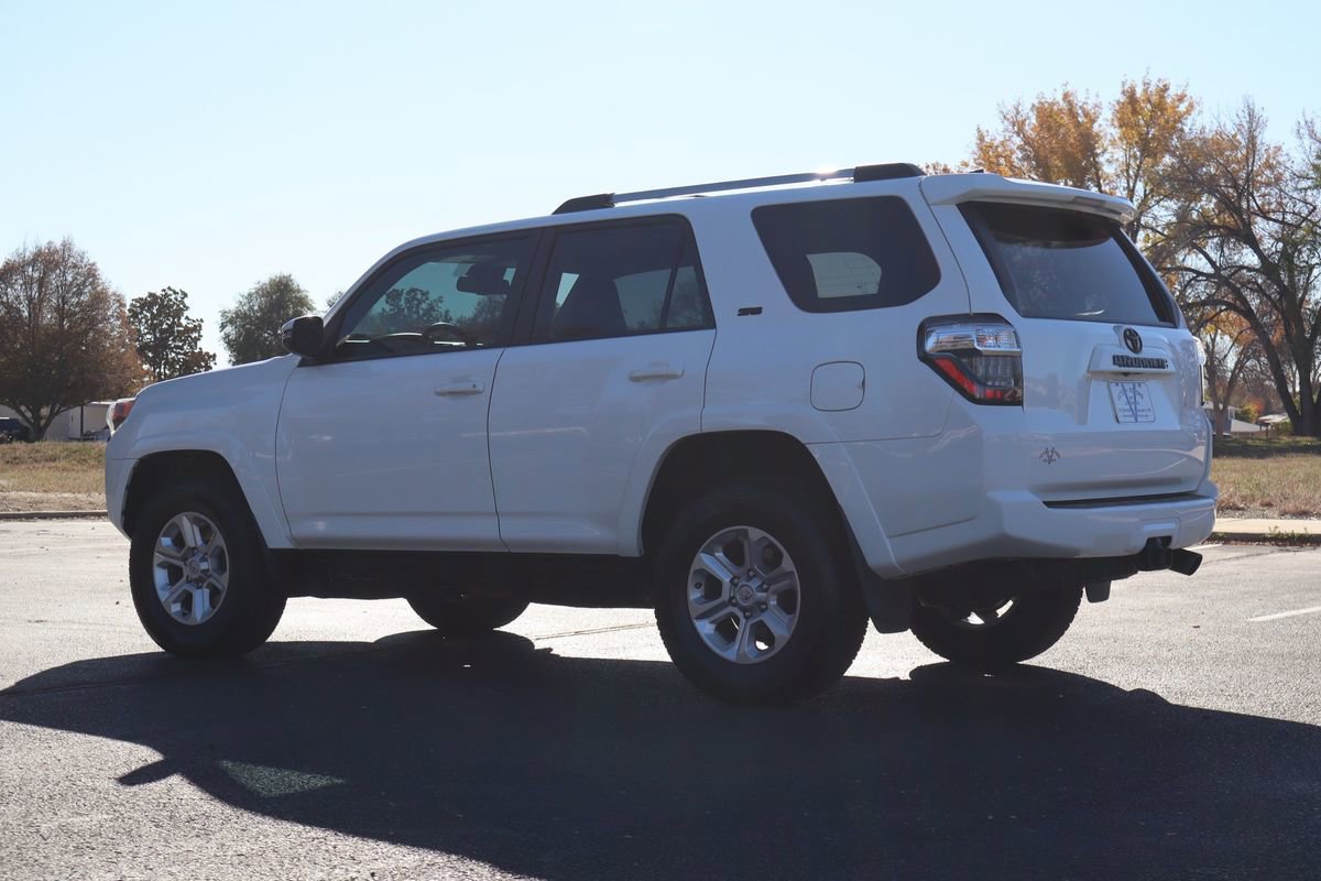 Used 2022 Toyota 4Runner SR5 Premium image 7