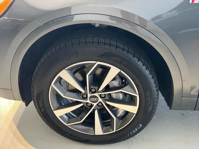 Certified 2025 Audi Q5 2.0T Premium Plus w/ Premium Plus Package image 8