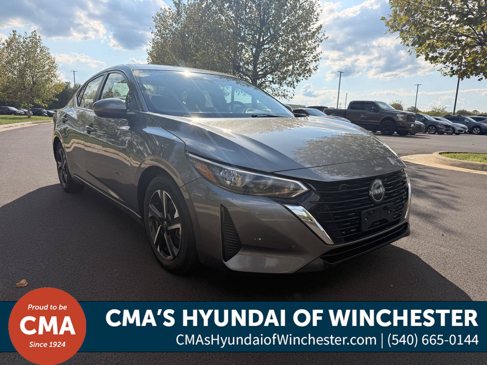 Used 2024 Nissan Sentra SV FWD image 1