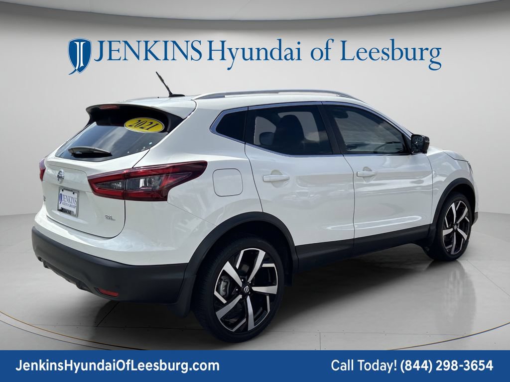 Used 2021 Nissan Rogue Sport SL w/ Premium Package FWD image 5