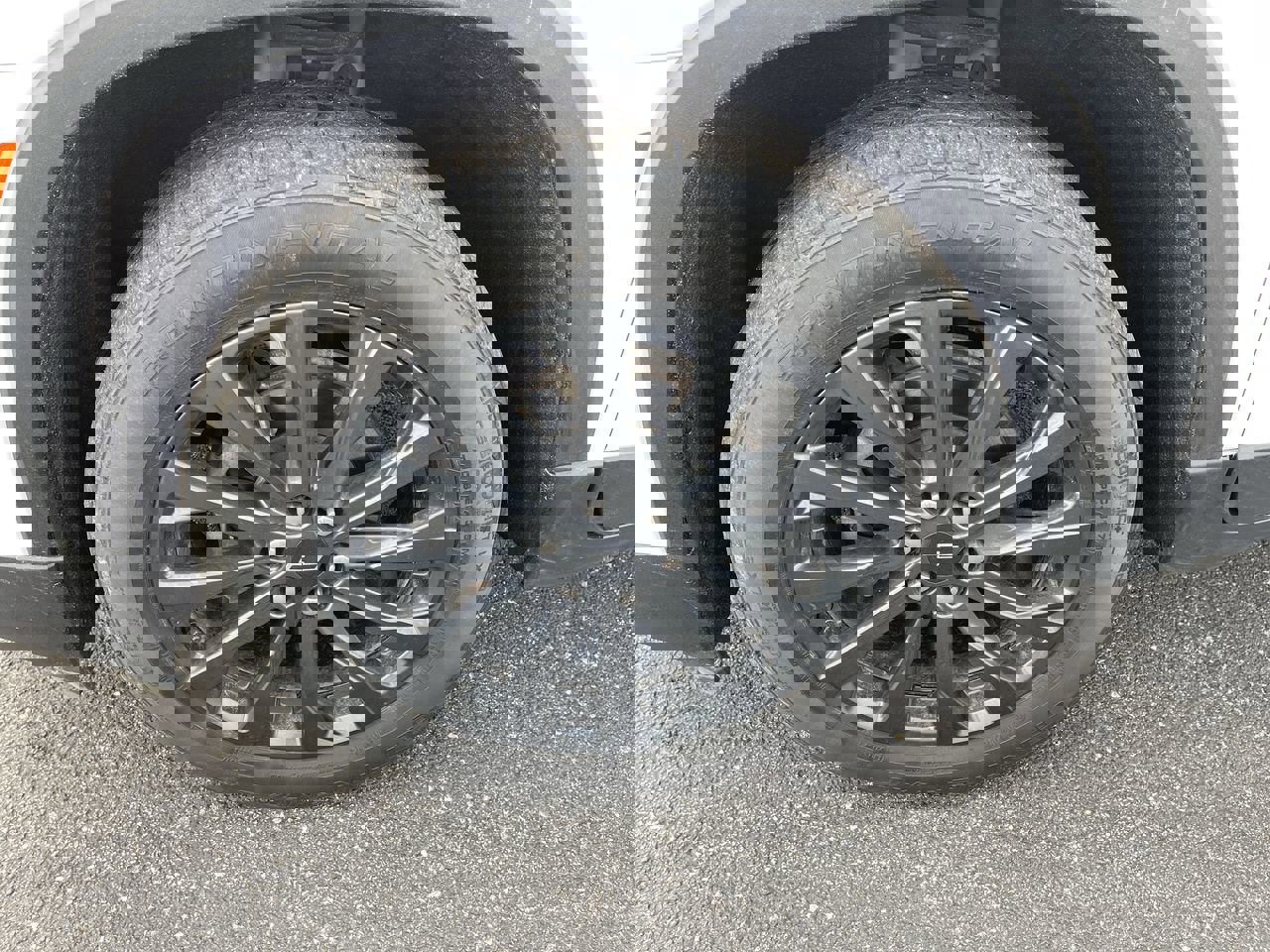 Used 2023 Chevrolet Traverse RS w/ LPO, Floor Liner Package image 33