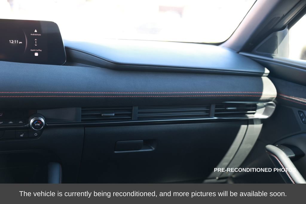 Used 2024 MAZDA MAZDA3 s image 28