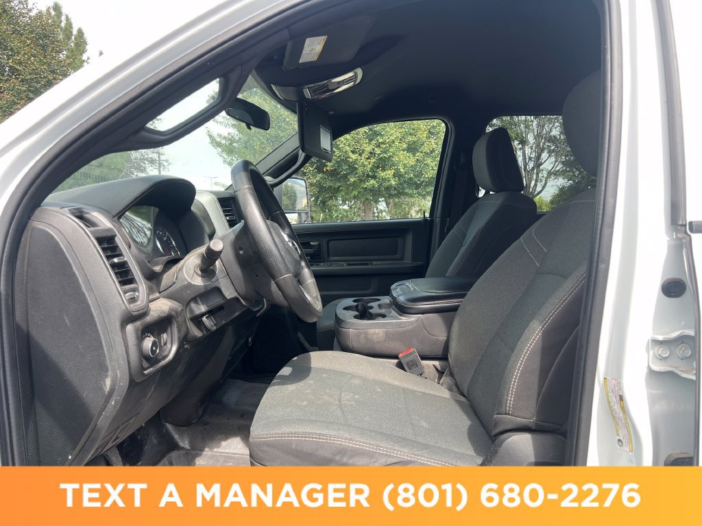 Used 2024 RAM 2500 Tradesman w/ Chrome Appearance Group AWD/4WD image 12