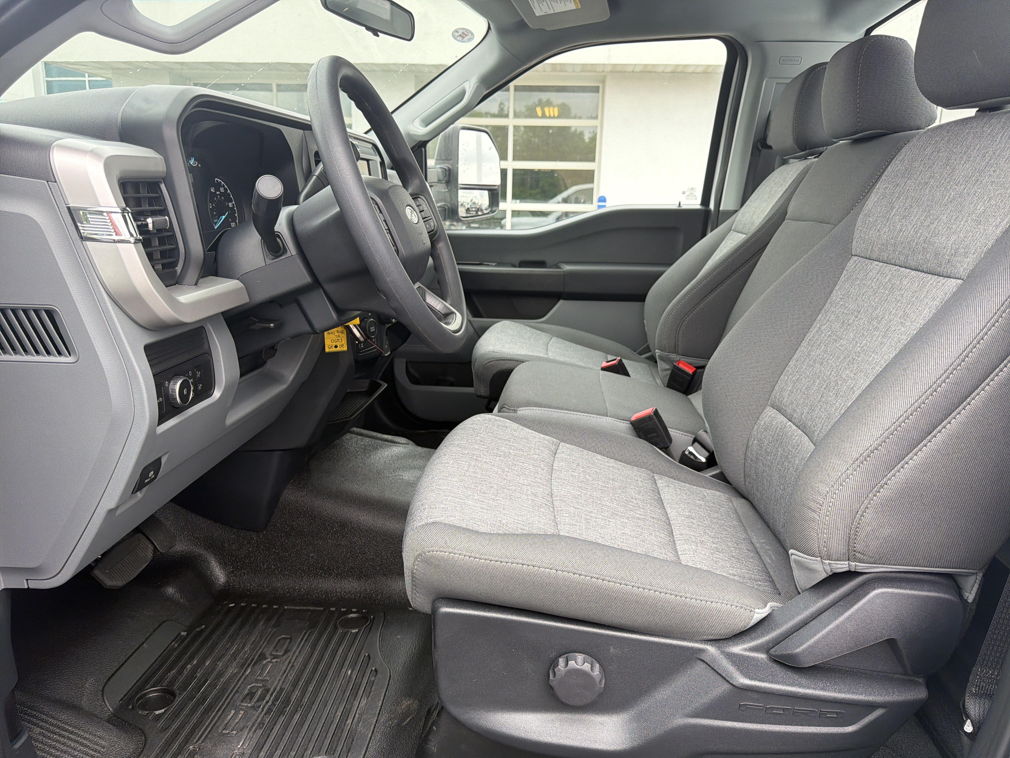 Used 2025 Ford F250 XL w/ XL Chrome Package AWD/4WD image 29