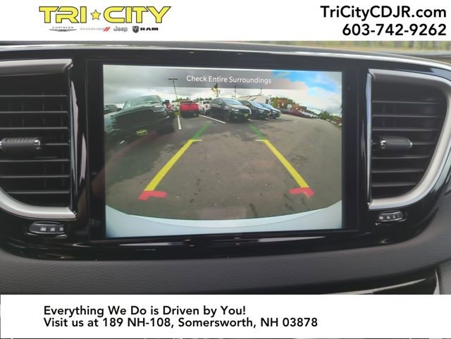 New 2026 Chrysler Voyager LX image 19