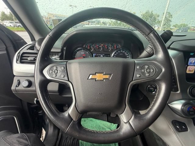 Used 2020 Chevrolet Suburban LT w/ RST Edition AWD/4WD image 16