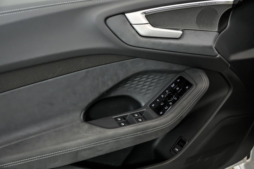 Used 2025 Audi S5 Premium Plus w/ Premium Plus Package image 9