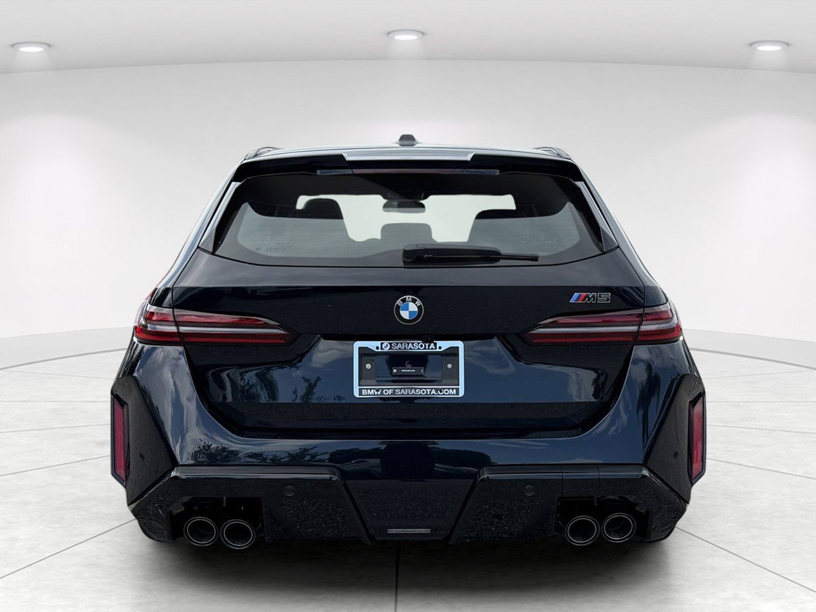 New 2027 BMW M5 Touring AWD/4WD image 4