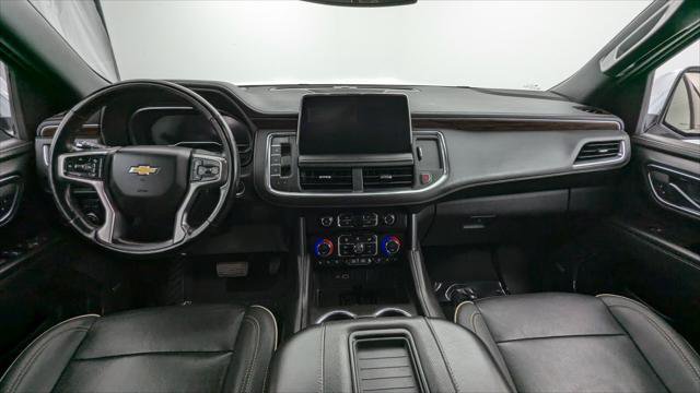 Used 2023 Chevrolet Suburban Premier image 28