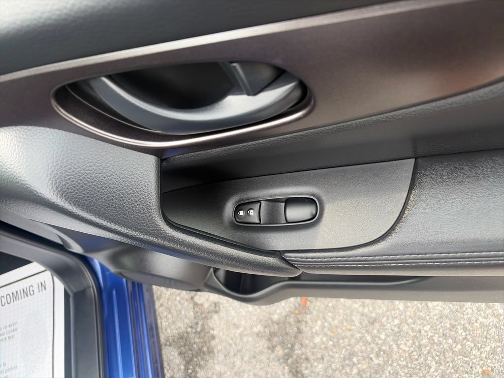 Used 2020 Nissan Rogue Sport S w/ Appearance Package AWD/4WD image 42