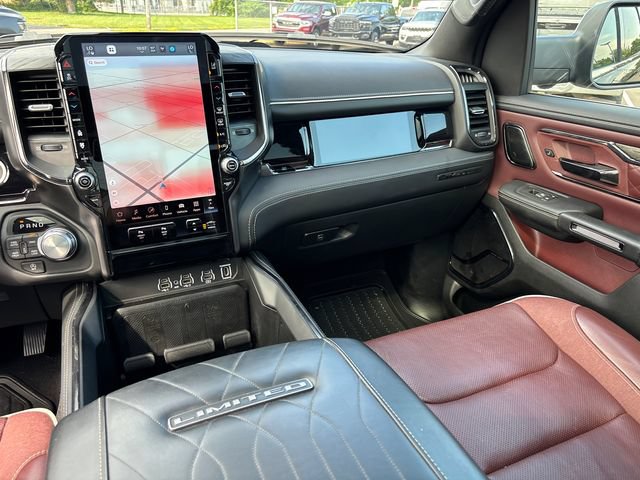 Used 2025 RAM 1500 Limited AWD/4WD image 12
