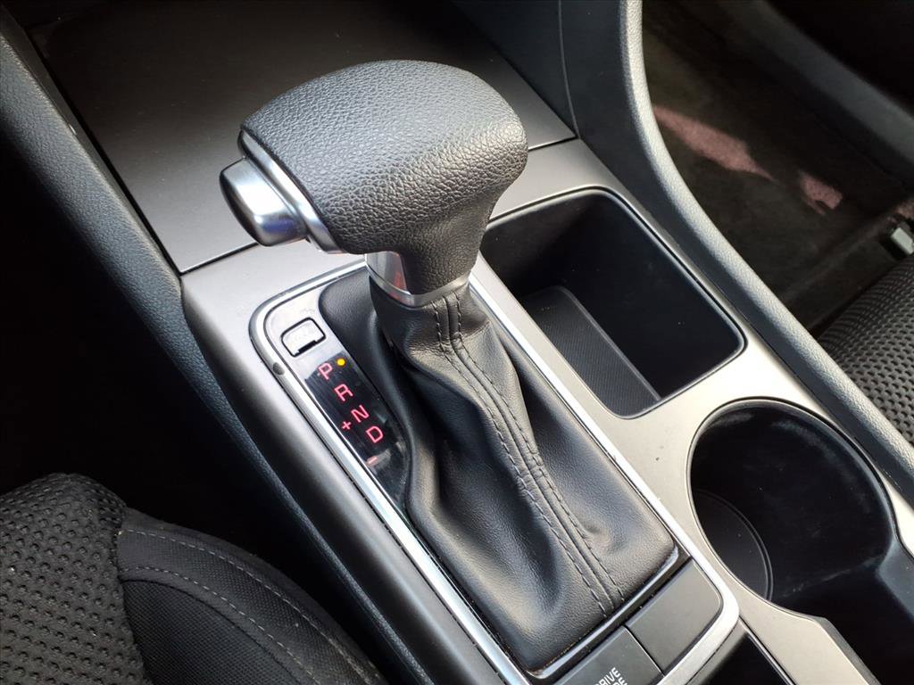 Used 2020 Kia Optima LX image 23