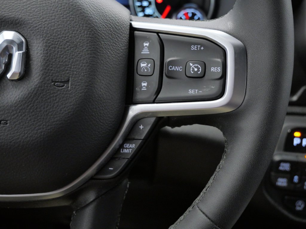 Used 2025 RAM 1500 Big Horn AWD/4WD image 19