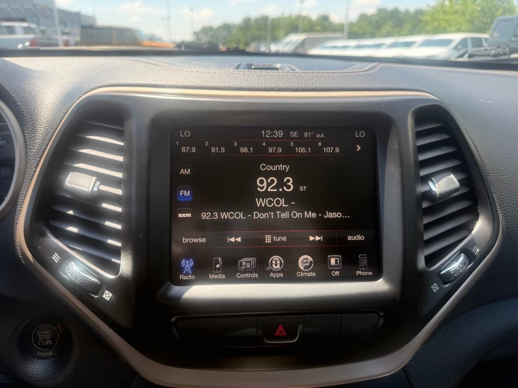 Used 2014 Jeep Cherokee Latitude w/ Comfort/Convenience Group AWD/4WD image 25