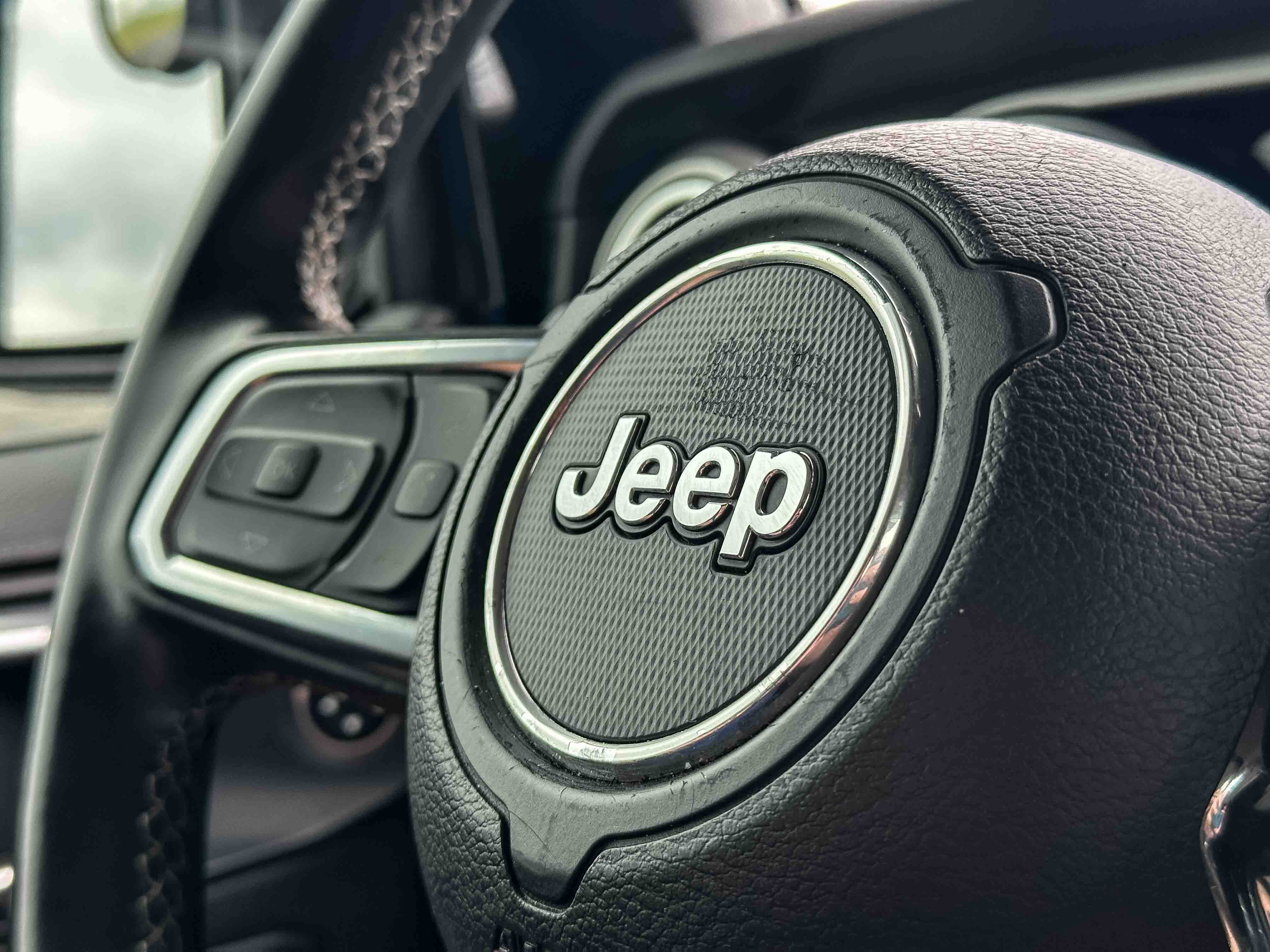 Used 2020 Jeep Gladiator Overland AWD/4WD image 30