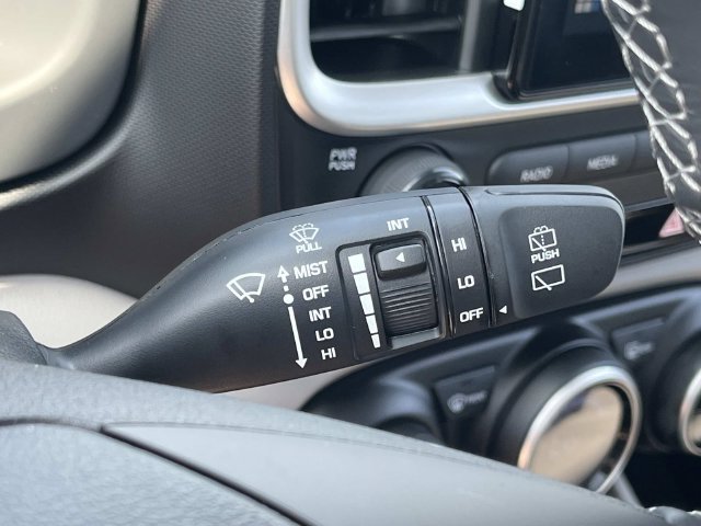 New 2026 Hyundai Venue SEL FWD image 35