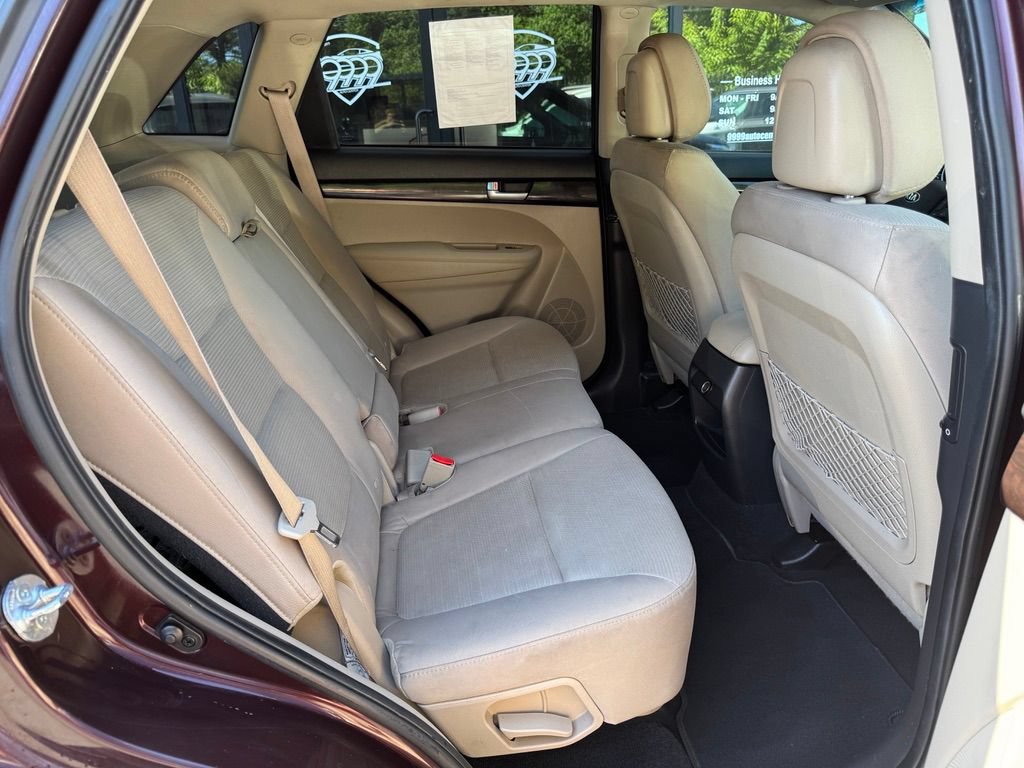Used 2014 Kia Sorento LX AWD/4WD image 18